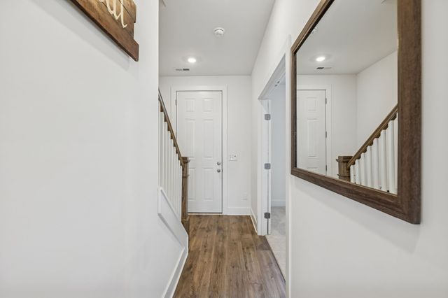 401 Mattieton Ln, Gallatin, TN 37066