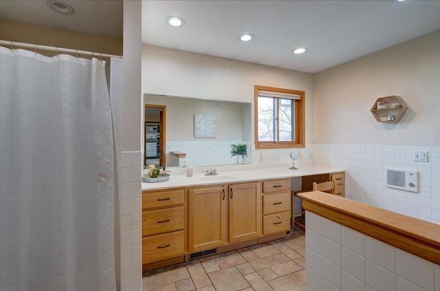 N2381 Highway 188, Lodi, WI 53555