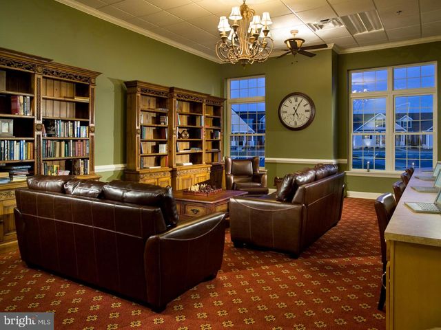 809 RESORT BLVD, Dover, DE 19904