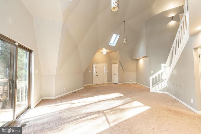 811 CEDAR AVE, Essex, MD 21221