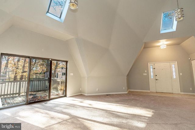 811 CEDAR AVE, Essex, MD 21221