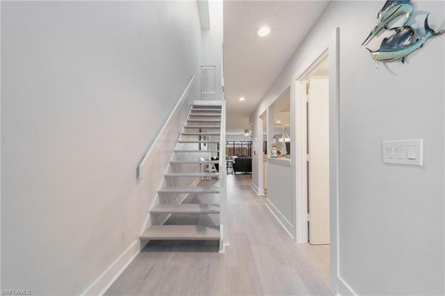 820 Meadowland DR # D, Naples, FL 34108