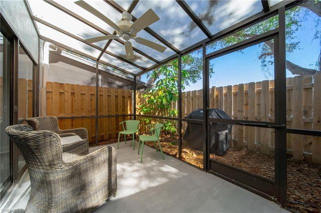 820 Meadowland DR # D, Naples, FL 34108