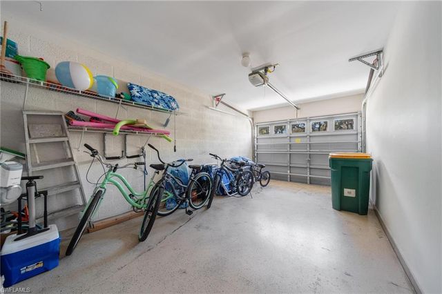 820 Meadowland DR # D, Naples, FL 34108