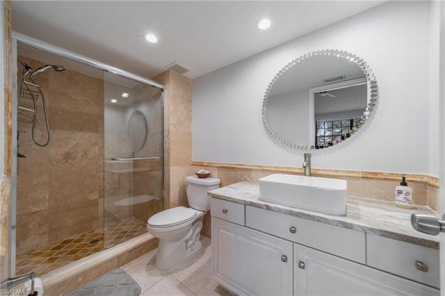 820 Meadowland DR # D, Naples, FL 34108