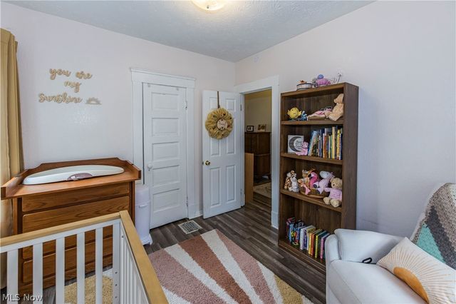 1465 Newman Avenue, Lakewood, OH 44107