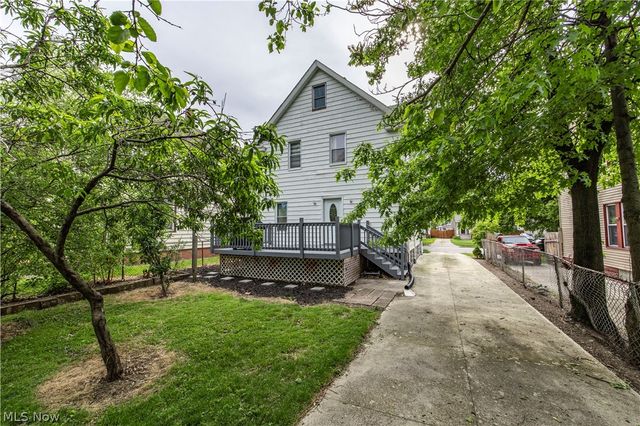 1465 Newman Avenue, Lakewood, OH 44107