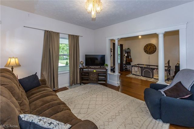 1465 Newman Avenue, Lakewood, OH 44107