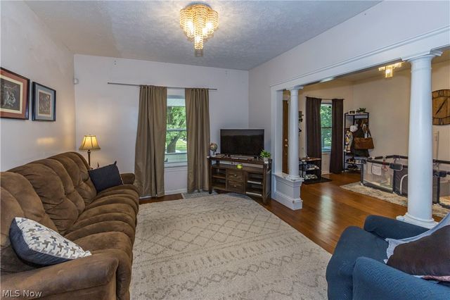 1465 Newman Avenue, Lakewood, OH 44107