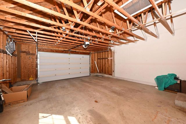 822 S Comanche LANE, Waukesha, WI 53188