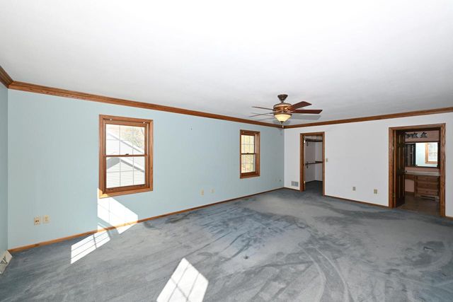 822 S Comanche LANE, Waukesha, WI 53188
