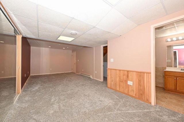 822 S Comanche LANE, Waukesha, WI 53188