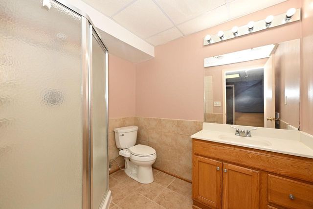 822 S Comanche LANE, Waukesha, WI 53188