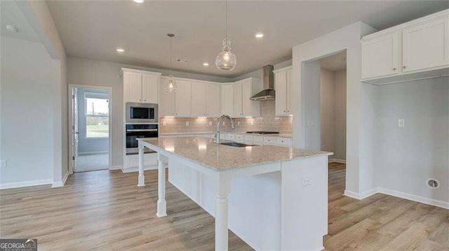 737 Dunlake Way, Locust Grove, GA 30248