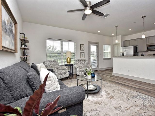 2172 Local Rebel LOOP, Leander, TX 78641