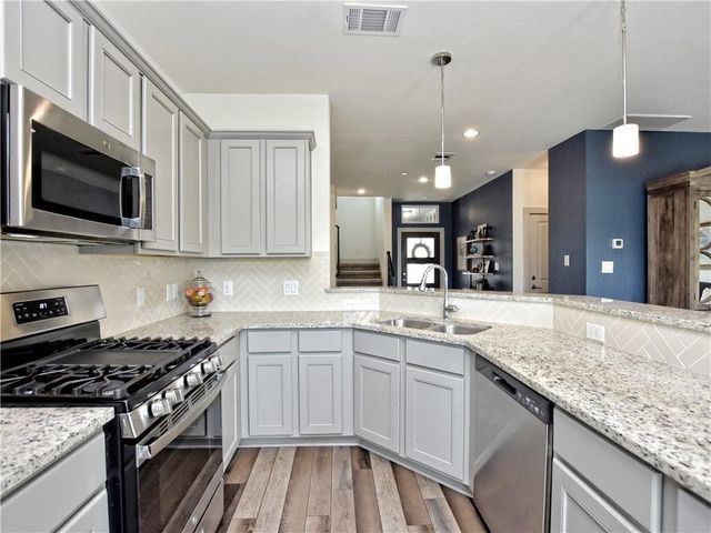 2172 Local Rebel LOOP, Leander, TX 78641