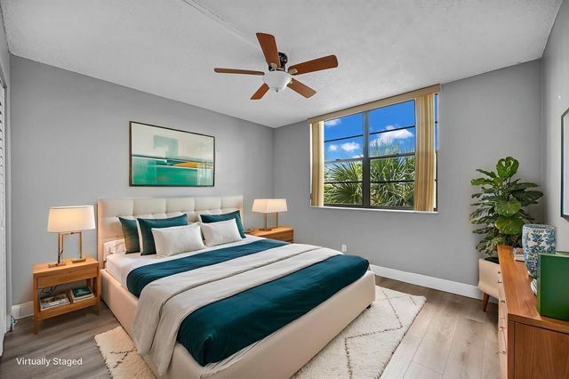 6190 Woodlands Boulevard 312, Tamarac, FL 33319