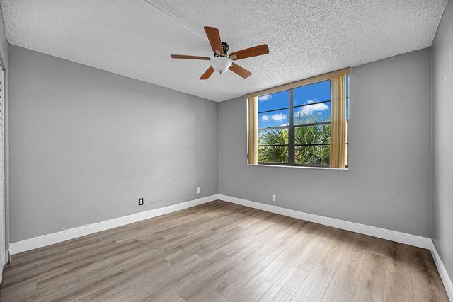 6190 Woodlands Boulevard 312, Tamarac, FL 33319