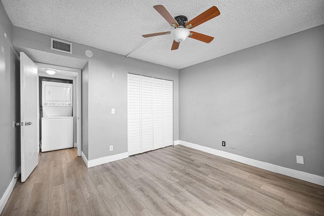 6190 Woodlands Boulevard 312, Tamarac, FL 33319