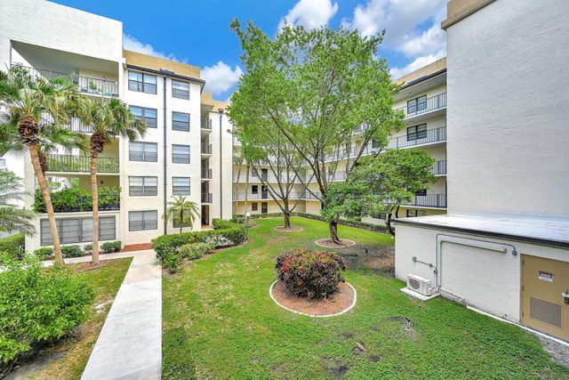 6190 Woodlands Boulevard 312, Tamarac, FL 33319