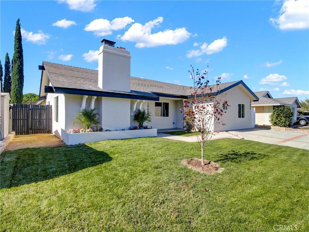 19604 Delight Street, Canyon Country, CA 91351 — exterior