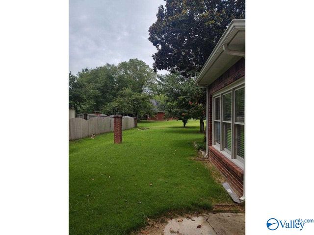 3102 Connomara Court, Owens Cross Roads, AL 35763