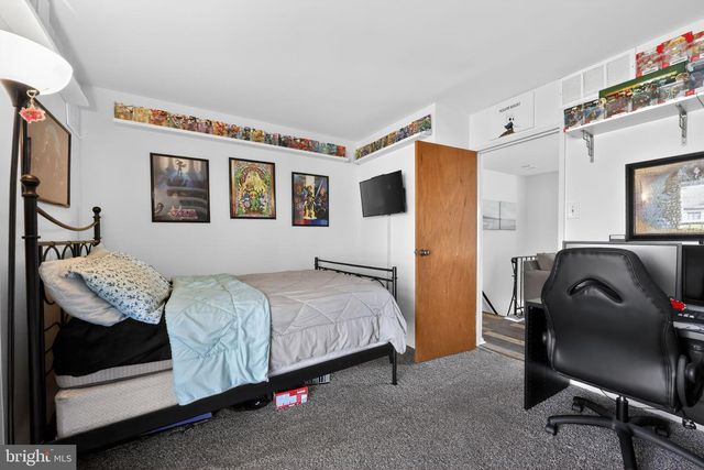 196 HUNTER CT, Marlton, NJ 08053