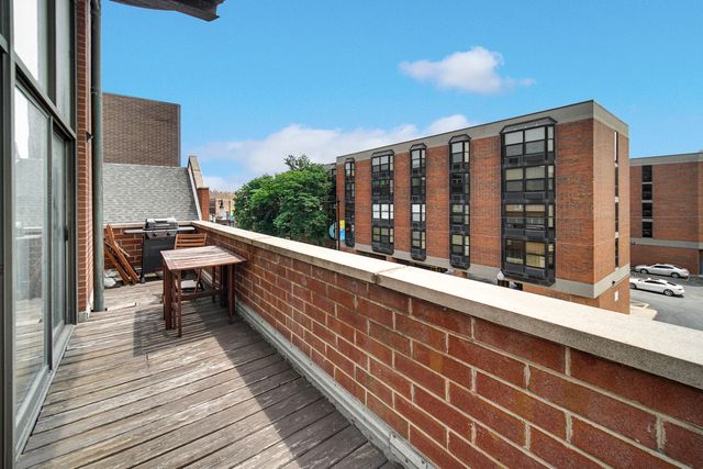 1552 W Fullerton Avenue 3, Chicago, IL 60614