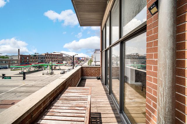1552 W Fullerton Avenue 3, Chicago, IL 60614