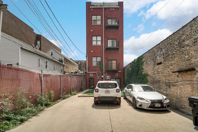 1552 W Fullerton Avenue 3, Chicago, IL 60614