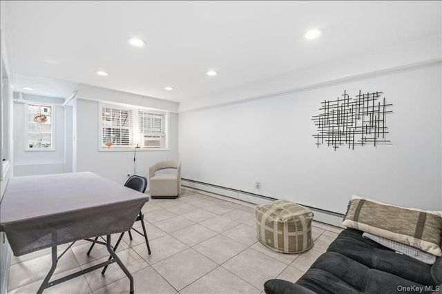 1210 Plainview Avenue, Far Rockaway, NY 11691