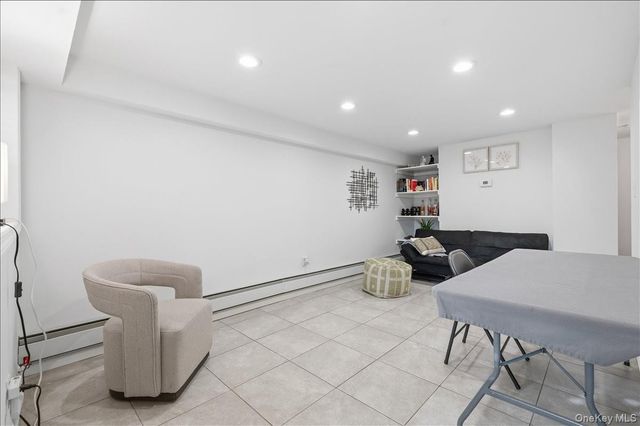 1210 Plainview Avenue, Far Rockaway, NY 11691