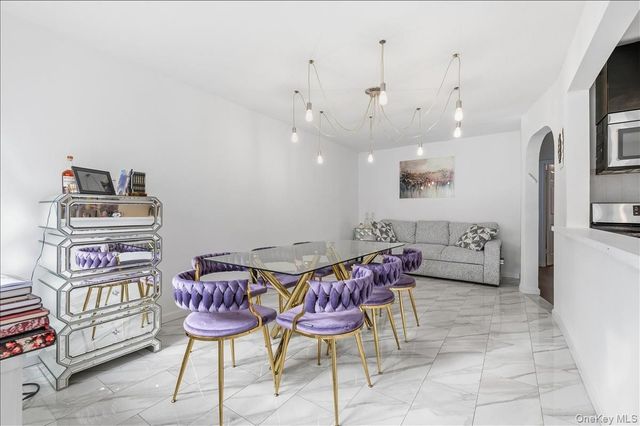 1210 Plainview Avenue, Far Rockaway, NY 11691