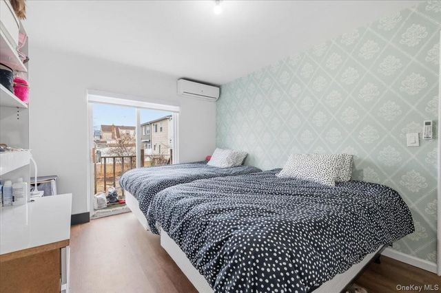 1210 Plainview Avenue, Far Rockaway, NY 11691