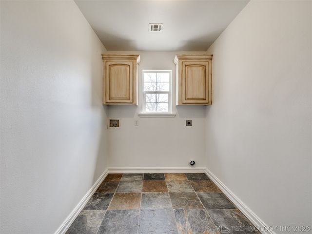 3110 E 55th Street S, Muskogee, OK 74403