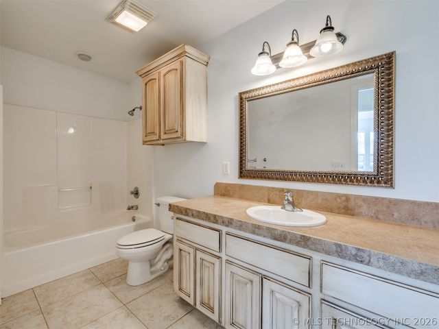 3110 E 55th Street S, Muskogee, OK 74403