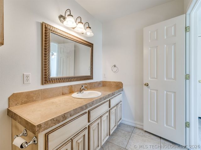 3110 E 55th Street S, Muskogee, OK 74403