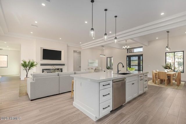 18225 W SAN JUAN Court, Litchfield Park, AZ 85340