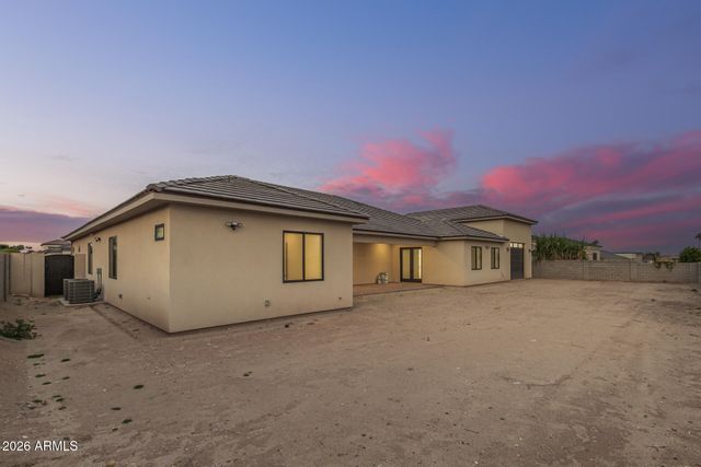 18225 W SAN JUAN Court, Litchfield Park, AZ 85340