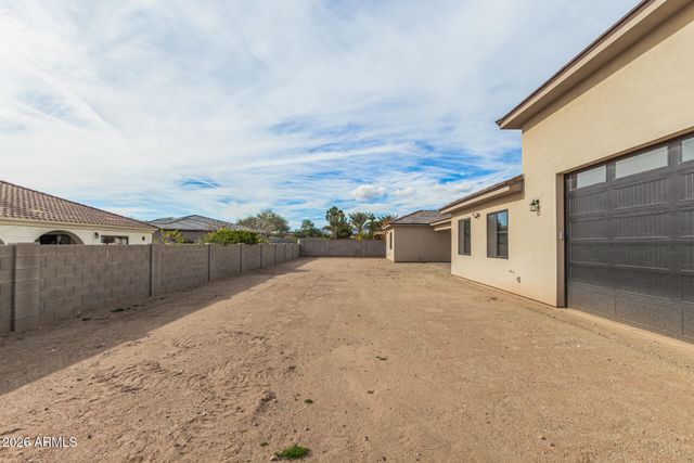 18225 W SAN JUAN Court, Litchfield Park, AZ 85340