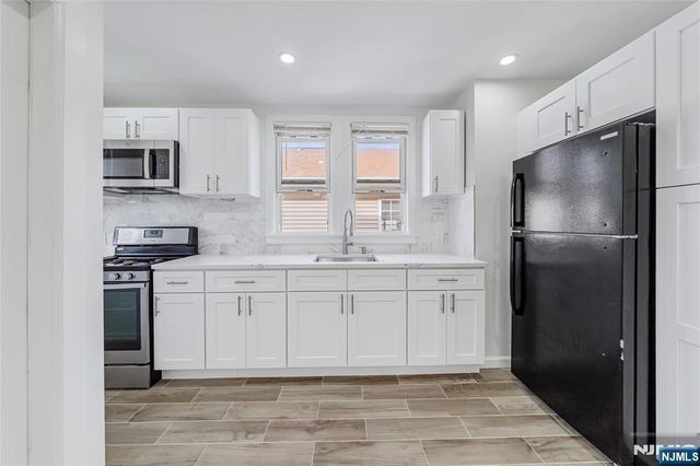 27 Monsignor Owens Place 2, Nutley, NJ 07110