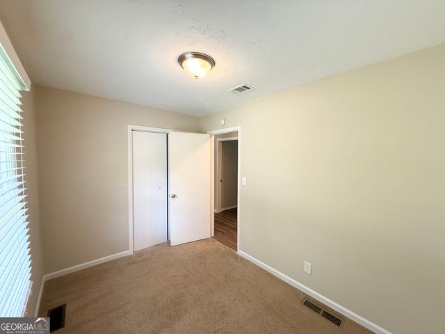 1661 N Highpoint Drive, Douglasville, GA 30134
