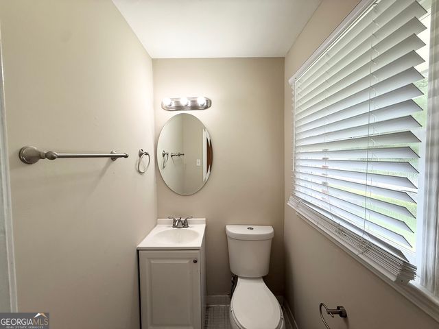 1661 N Highpoint Drive, Douglasville, GA 30134
