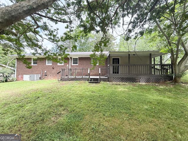 1661 N Highpoint Drive, Douglasville, GA 30134