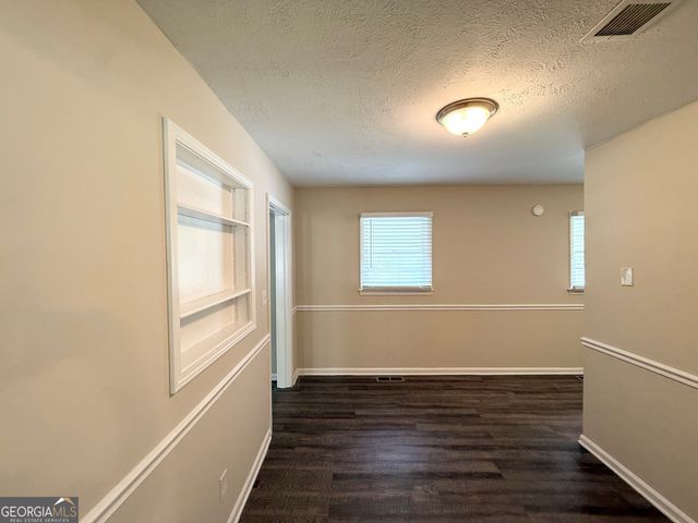 1661 N Highpoint Drive, Douglasville, GA 30134