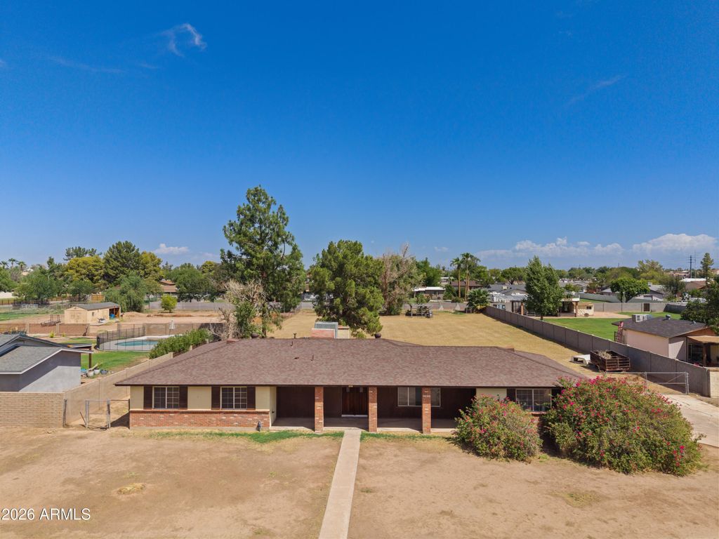 950 E REMINGTON Drive, Chandler, AZ 85286 — exterior