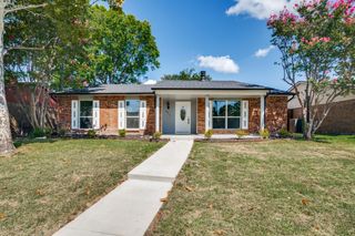 9017 Linda Vista Drive, Rowlett, TX 75088