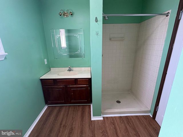 2715 HAMMONDS FERRY RD, Halethorpe, MD 21227