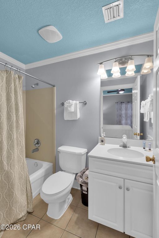Image 10 of property listing at 10519 Front Beach Road 2203C, Panama City Beach, FL 32407
