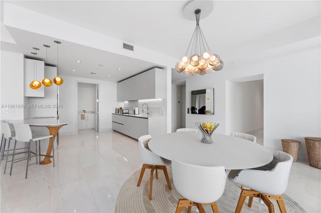 16901 Collins Ave 802, Sunny Isles Beach, FL 33160